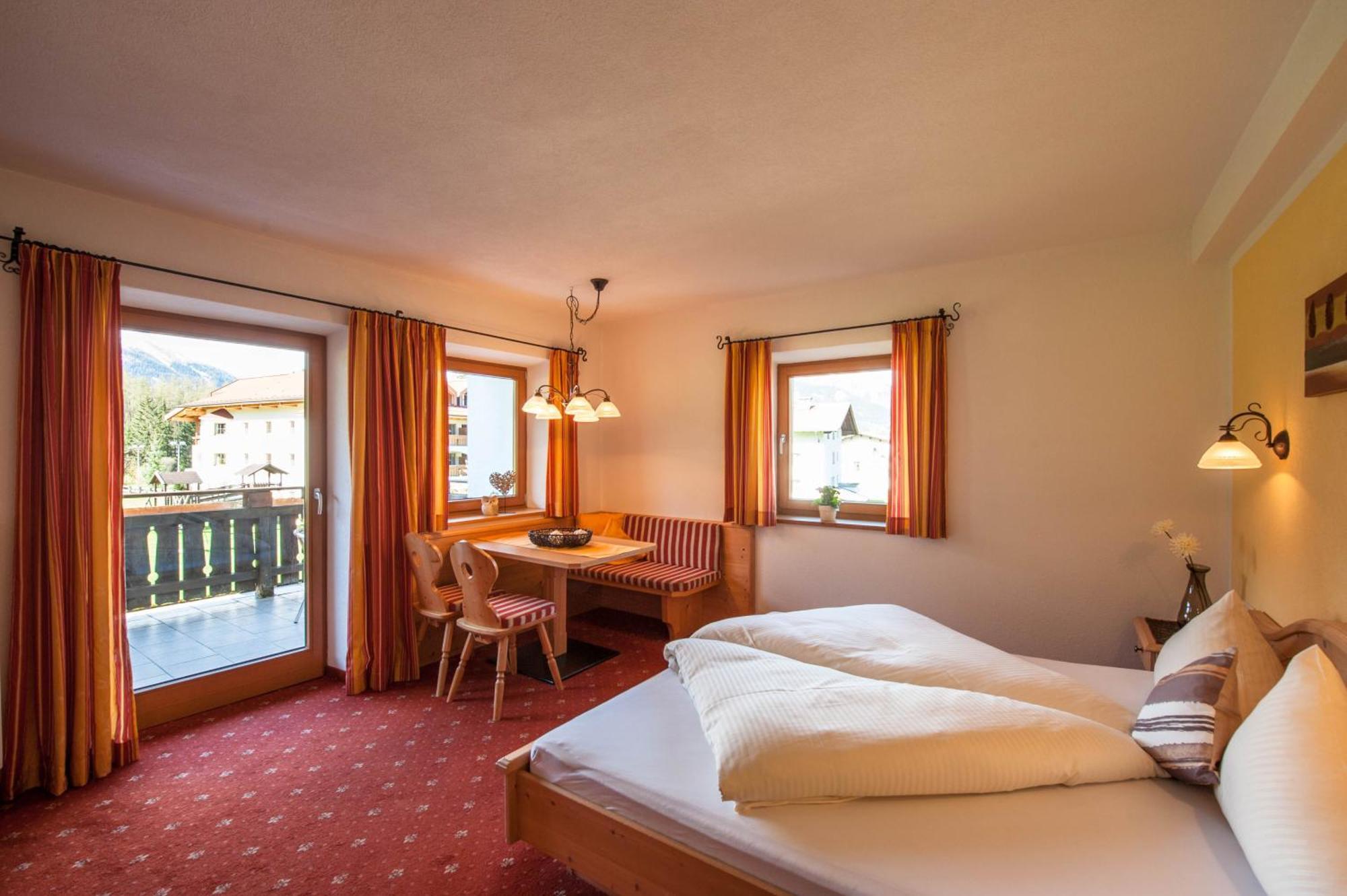 Gaestehaus Woeberlerhof Ehrwald Ngoại thất bức ảnh